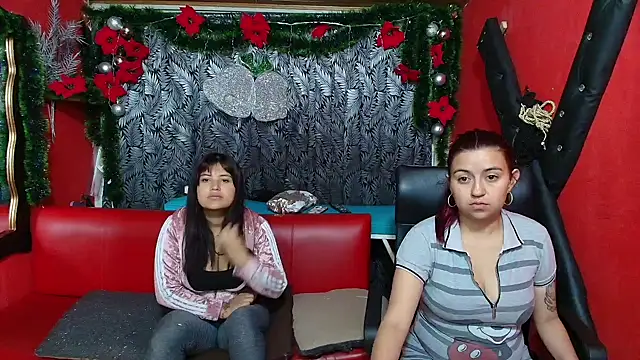 lesbiancuple online show from 12/29/24, 09:54