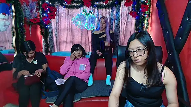 lesbiancuple online show from 12/21/24, 01:52