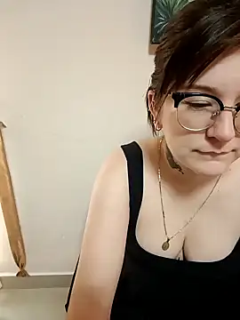 HunnyyLove online show from 12/19/24, 02:56