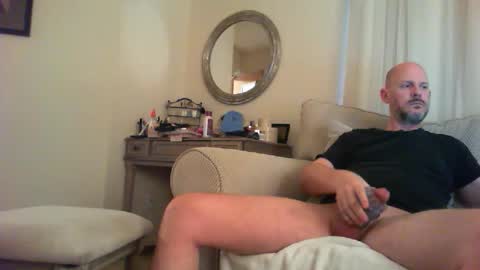 1hotbaldguy online show from 01/07/25, 09:37