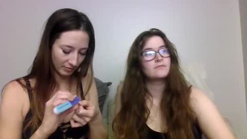 2girls1link online show from 01/08/25, 04:13