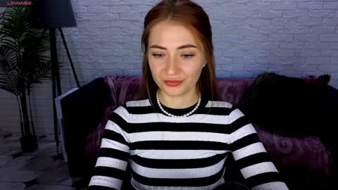 adelyna_bird online show from 11/15/24, 07:38