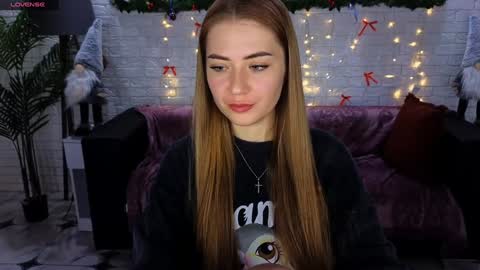 adelyna_bird online show from 12/26/24, 07:37