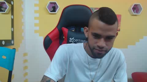 adri_sexboy online show from 12/10/24, 12:54