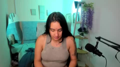 agata_mills online show from 12/20/24, 11:26