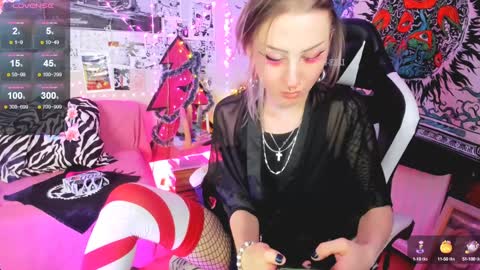 Evexxxx online show from 12/23/24, 02:04