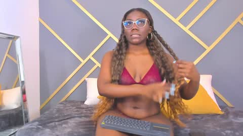 alaia_colins online show from 01/10/25, 03:38