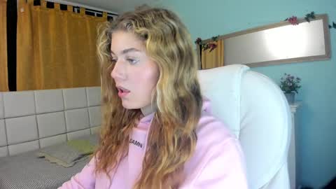 alaia_greyy online show from 11/23/24, 01:26