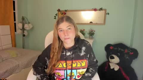 alaia_greyy online show from 11/26/24, 12:50