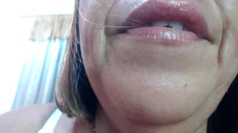 alina_maturehot online show from 11/18/24, 08:24