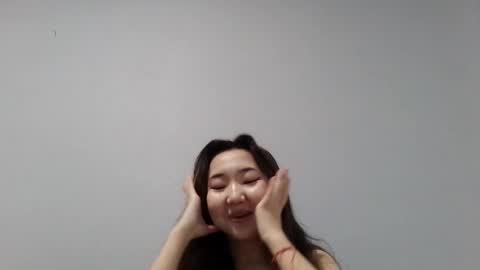 Hi my name is Airi.  Im new here online show from 02/02/25, 02:13