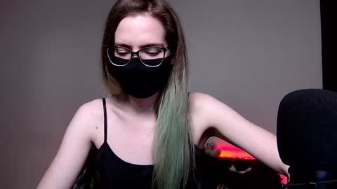 Amber non-nude model online show from 12/05/24, 02:06