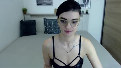 Hi there guys  My pleasure in your hands  pvt is open online show from 01/07/25, 08:17