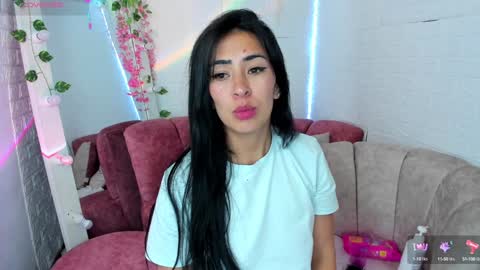 Angela  black hair online show from 11/17/24, 12:31