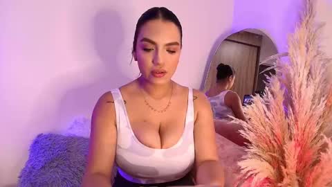 Angela Big boobs White online show from 11/29/24, 04:58