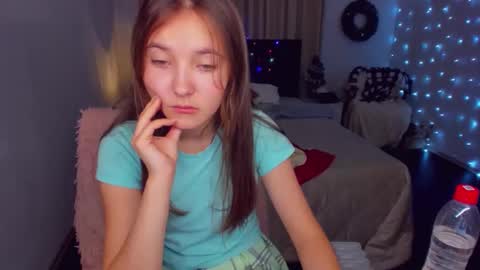 Angelika online show from 01/10/25, 04:22