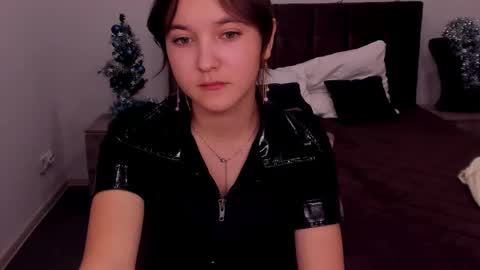 Angelika online show from 01/01/25, 04:58