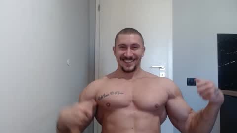  ------- SEX SHOW WITH GUYS AND GIRLS  MUSCLE SHOW online show from 12/05/24, 12:31