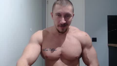  ------- SEX SHOW WITH GUYS AND GIRLS  MUSCLE SHOW online show from 12/10/24, 11:40