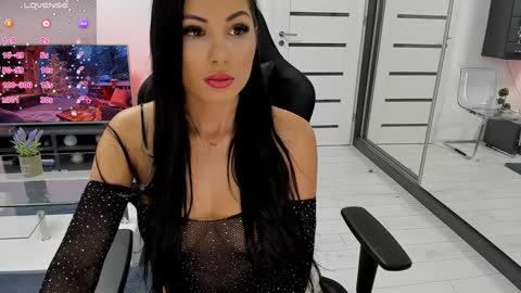 anissya_jay online show from 11/20/24, 08:01