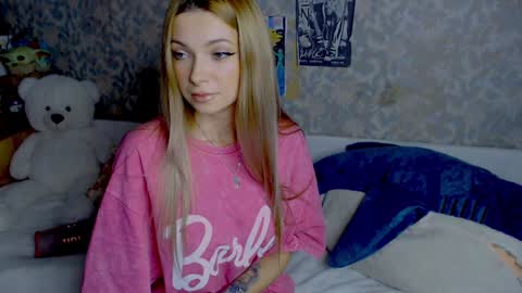 anita_moon_ online show from 11/30/24, 12:07