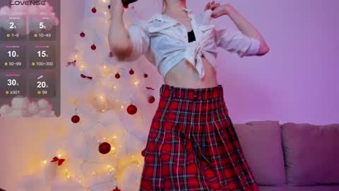 anna__crowford online show from 12/16/24, 12:20