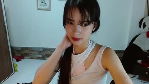 annie_rosse16 online show from 01/15/25, 08:14