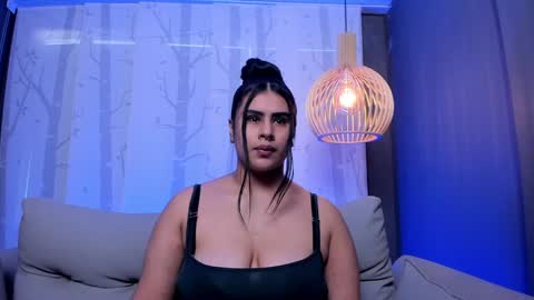 antonellarose__ online show from 12/07/24, 07:52