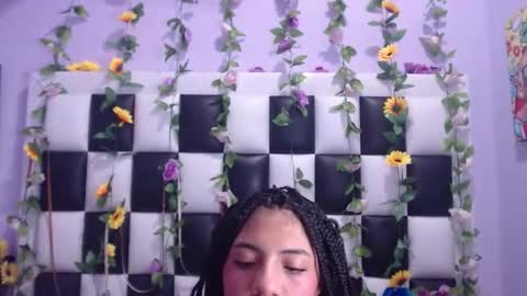 arianaa tompsoon online show from 12/21/24, 03:06