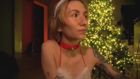 Olivka online show from 12/25/24, 05:49