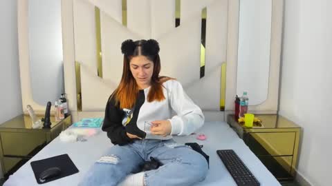 ariannalopez_ online show from 11/16/24, 03:28