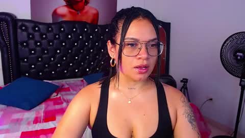 ariiaanaa_ online show from 01/03/25, 11:29