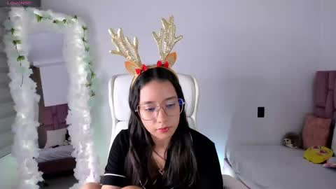 Lia Rose online show from 11/22/24, 04:01