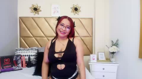 AshleyVillalobos online show from 11/18/24, 11:26