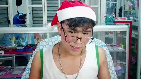 Andres Twink online show from 12/18/24, 05:32