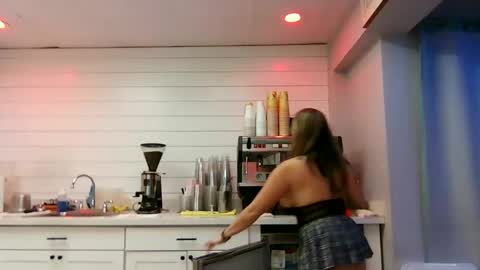 bbygirlshelly online show from 01/03/25, 04:50