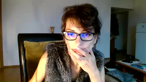 Raluca online show from 11/12/24, 02:37