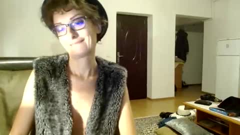 Raluca online show from 11/14/24, 06:29