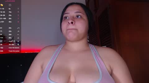 bella_xx9 online show from 01/06/25, 10:36