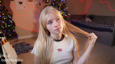 Chloe Next stream on Monday online show from 12/20/24, 06:16