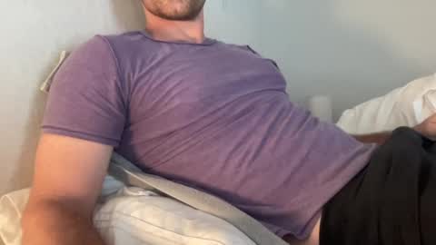 bigcollegecock69690 online show from 11/18/24, 05:09