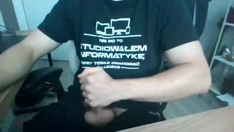 bigpolishdick12345 online show from 12/05/24, 11:47