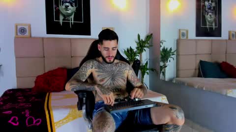 billi_ink777 online show from 11/22/24, 04:22