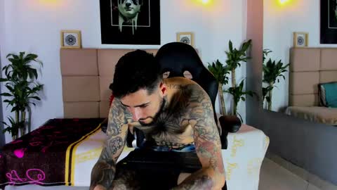 billi_ink777 online show from 11/26/24, 04:35