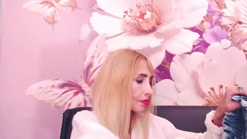 blond_pussy_ online show from 12/14/24, 05:22