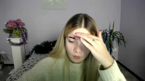 blondagirl_ online show from 12/19/24, 02:02