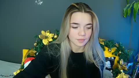 blondagirl_ online show from 12/17/24, 01:17