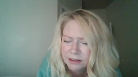 blondefun2 online show from 12/30/24, 10:39