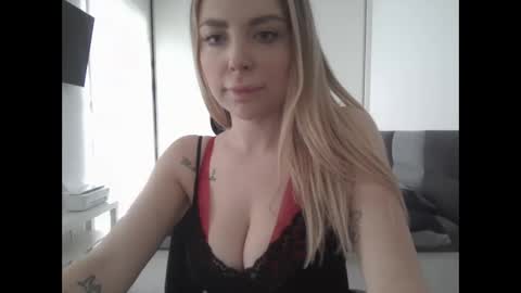 blondie8853033 online show from 01/08/25, 10:25