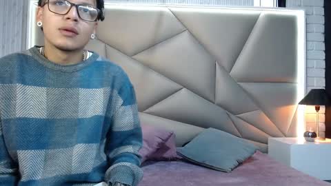 bonny_bonss online show from 12/01/24, 11:10